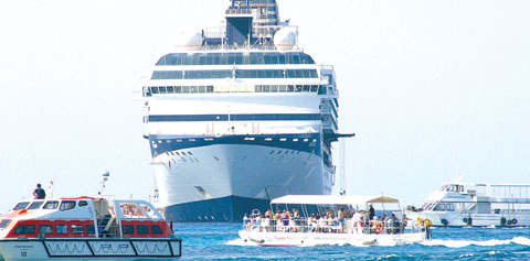 china-cruise-ship-in-FT-(Read-Only).jpg