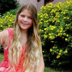 Teen spreads Christmas cheer