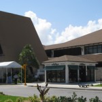 Airports authority seeks new boss