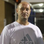 Sunset closes in on league title