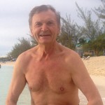 Wojcicki hits 80 with a splash