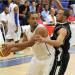 Local hoopsters score praise