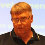 Weathers offers recruiting advice at local sports seminar