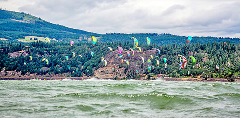 Around 100 kiters took part in the Oregon event.