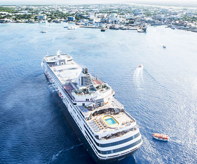 Does Cayman need a cruise ship dock?