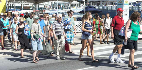 Cruise ships could bring as many as 2.3 million visitors to Cayman every year. 