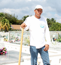Oliver Yates, pictured in January as he dug son
