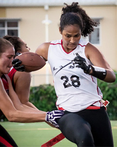 Vania Cornwell moved the ball well for Lynx.
