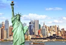Bloomberg: Business leaders can solve global problems