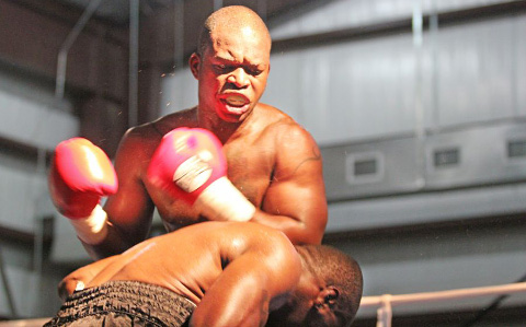 Peter Lewison fought bravely, but was outclassed. – PHOTOS: RON SHILLINGFORD