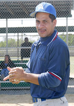 Marlon Thomas