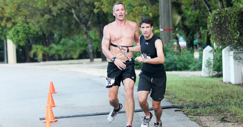 First Place’s Phil Thompson hands over to Stuart Bray in the 10-10-10 relay.