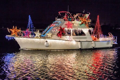 Parade-of-lights-Cayman-2015.jpg