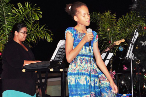 Jenna Grant sings ‘O Holy Night.’