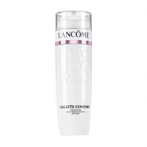 Lancome's 'Gelatee Confort' is a creamy, luxurious cleanser that removes makeup efortlessly.