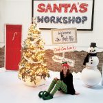 Grizz and Frizz return in Playhouse Family Christmas