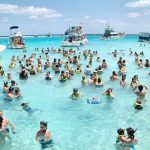 EDITORIAL – The unequal distribution of Cayman’s tourists