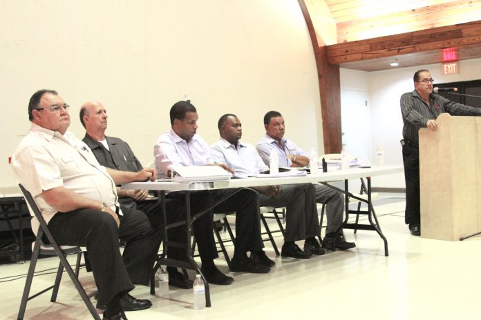 ee-ns-political-group