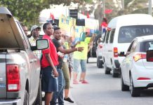 Rival supporters clash as campaign rallies heat up