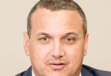 Government hiring fight could go to court