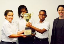EY sponsors high school’s math quiz
