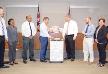 Government begins cutting red tape