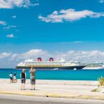 Gov’t to pay out more tourism-worker stipends