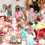Ritz-Carlton unveils sweet Christmas display