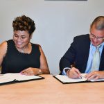 Government signs deal with small business group
