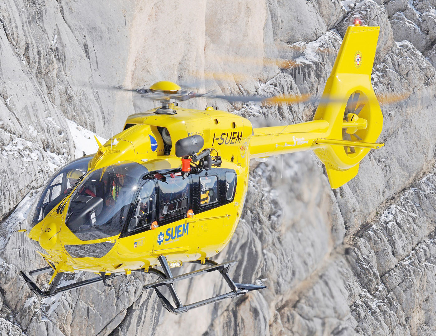 Helicopter-H145-EMS--2