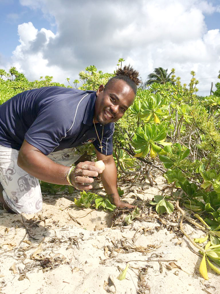 Paul-Chin-with-turtle-egg