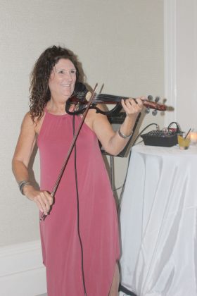 Violinist Kate Allenger