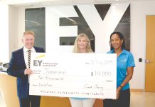 Jasmine receives donation from EY