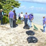 Inmates volunteer for Barkers clean-up