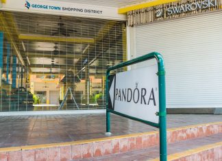 Editorial: Cayman’s future depends on finding tourism solution