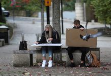 Ministers plan pre-Christmas COVID-19 lockdown for English universities