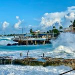 Small craft warning in effect for Christmas day