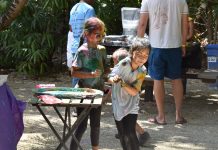 Indian community celebrates Holi, festival of Spring