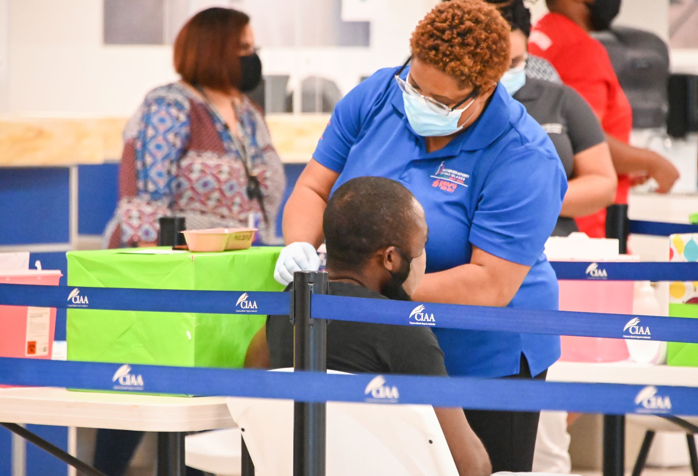 vaccine-airport