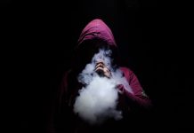 Warning that history is ‘repeating itself’ amid rise in teenage vaping