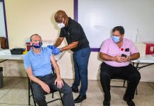Governor and premier receive booster jabs