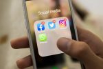 WhatsApp, Instagram and Facebook suffer global outage