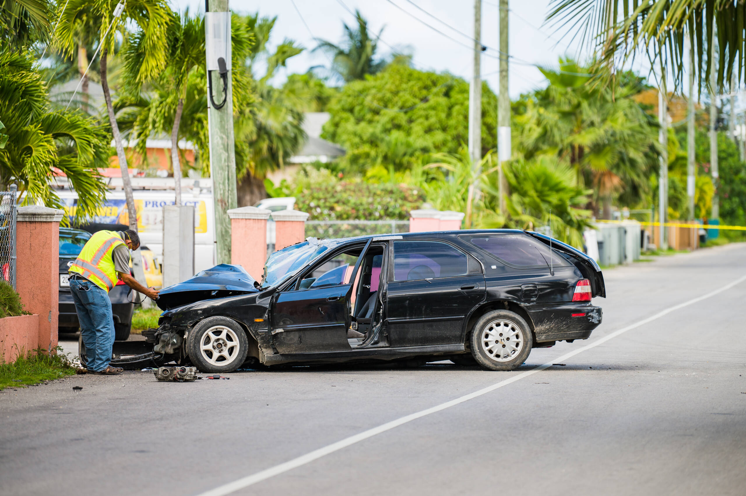 car-crash-1-dead-0002-cayman-compass