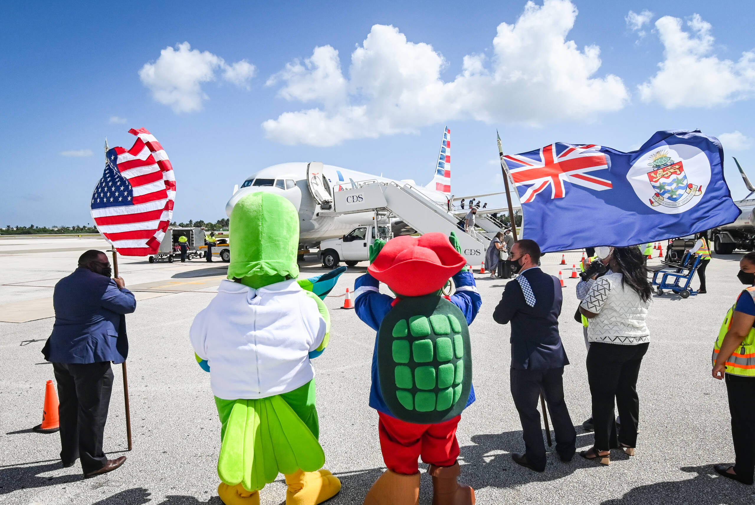 American Airlines resumes flights - American Airline Returns To Cayman11