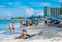 Beach vendor seeks first-ever liquor licence