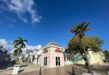 Papa Johns closing down in Cayman