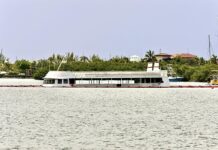 Cayman Mermaid’s owners to remove sunken boat
