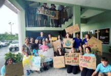 Young demonstrators call for more renewable energy