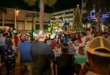 Rotary Club welcomes holiday season with tree-lighting ceremony