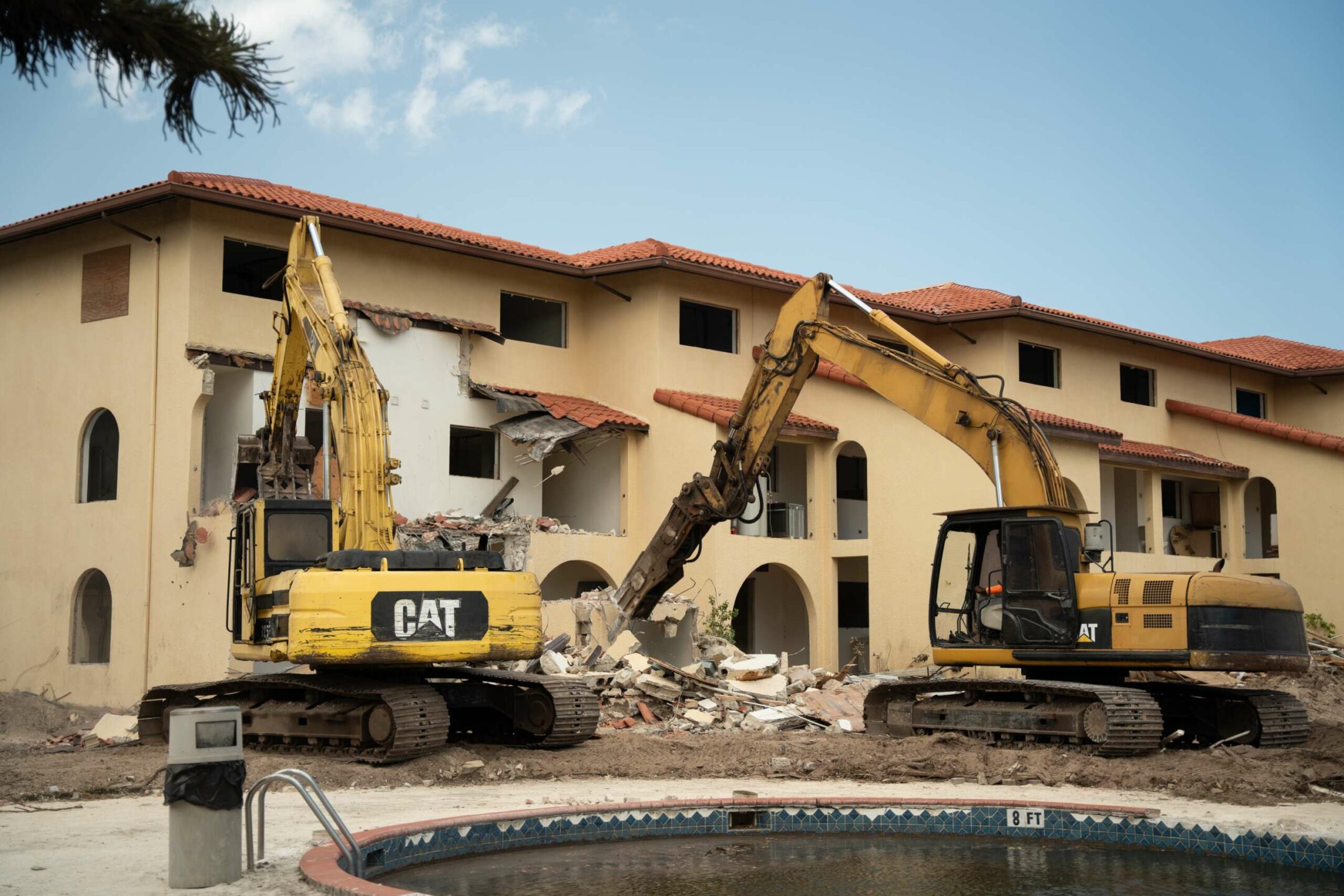 Lacovia demolition begins